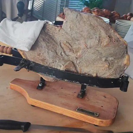 Promenade Simple Con Piscina 米兰马瑞提那