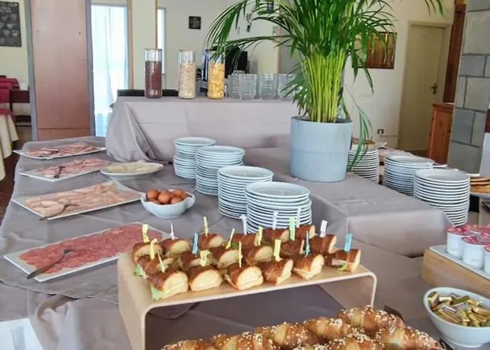 酒店 Promenade Simple Con Piscina