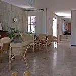 Promenade Simple Con Piscina Ξενοδοχείο