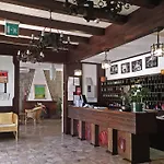 Promenade Simple Con Piscina