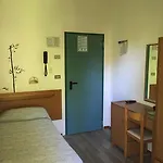 Promenade Simple Con Piscina Ξενοδοχείο Μιλάνο Μαριτίμα