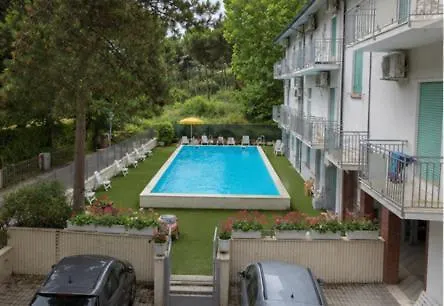 Promenade Simple Con Piscina Hotel Milano Marittima