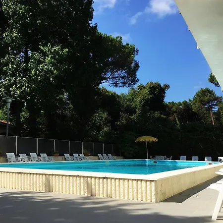 Promenade Simple Con Piscina 3* Milano Marittima