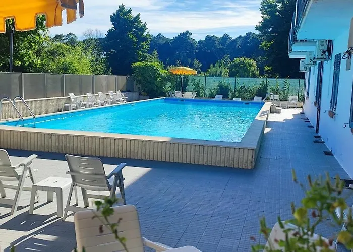 Otel Promenade Simple Con Piscina