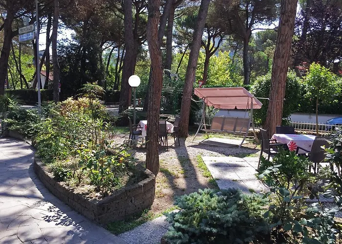 Promenade Simple Con Piscina Milano Marittima