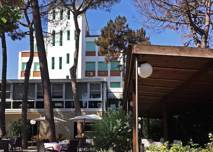 Promenade Simple Con Piscina Otel Milano Marittima